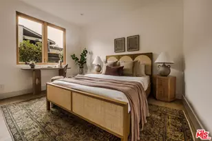 534 N Bronson Ave, Los Angeles, CA 90004 - Photo 31