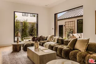 534 N Bronson Ave, Los Angeles, CA 90004 - Photo 13