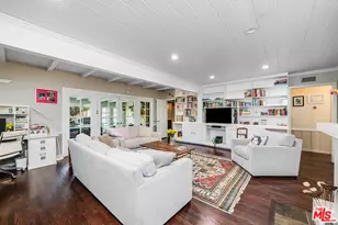 11146 Valley Spring Ln, North Hollywood, CA 91602 - Photo 17