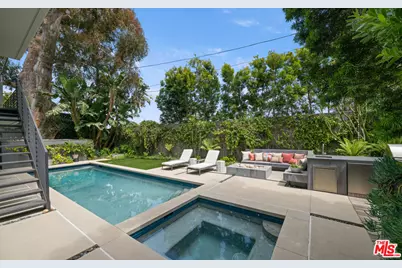 928 Las Lomas Ave, Pacific Palisades, CA 90272 - Photo 5