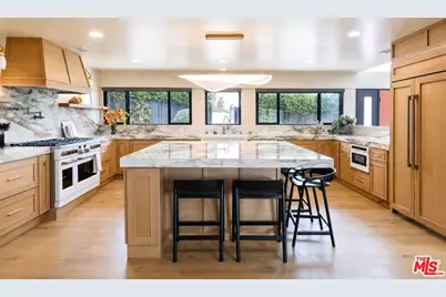 3525 Coast View Dr, Malibu, CA 90265 - Photo 5