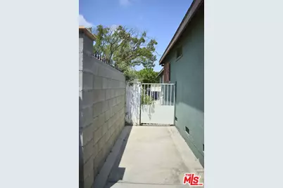 8708 Cadillac Ave, Los Angeles, CA 90034 - Photo 19