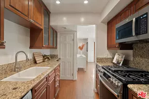 907 12th St, Santa Monica, CA 90403 - Photo 9