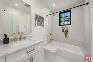 740 N Crescent Heights Blvd, Los Angeles, CA 90046 - Photo 21