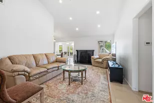 29107 Hillrise Dr, Agoura Hills, CA 91301 - Photo 3