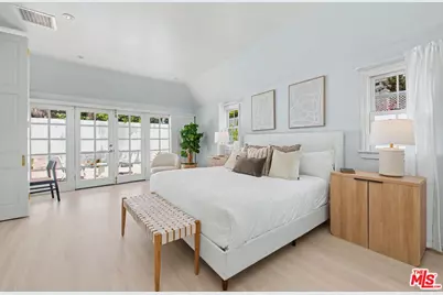 10798 Weyburn Ave, Los Angeles, CA 90024 - Photo 27