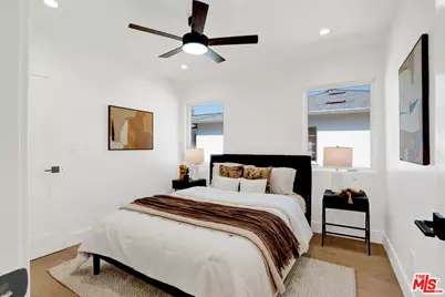 8121 Chase Ave, Los Angeles, CA 90045 - Photo 29