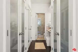 2125 Ridge Dr, Los Angeles, CA 90049 - Photo 21