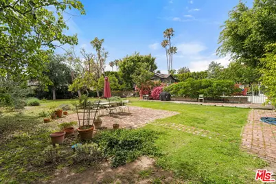 801 N Rodeo Dr, Beverly Hills, CA 90210 - Photo 47