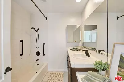 7301 W Manchester Ave #117, Los Angeles, CA 90045 - Photo 23