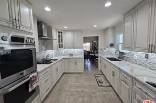 1706 W 65th Pl, Los Angeles, CA 90047 - Photo 17