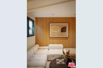 8631 Lookout Mountain Ave, Los Angeles, CA 90046 - Photo 37