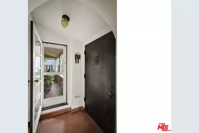 844 S Curson Ave, Los Angeles, CA 90036 - Photo 31