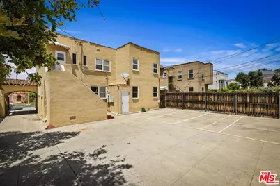 844 S Curson Ave, Los Angeles, CA 90036 - Photo 63