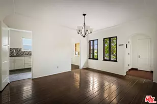 844 S Curson Ave, Los Angeles, CA 90036 - Photo 3