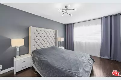 15946 Vanowen St #209, Van Nuys, CA 91406 - Photo 11