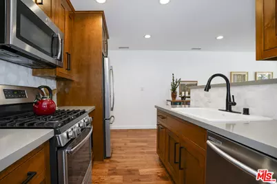 433 N Lamer St, Burbank, CA 91506 - Photo 13