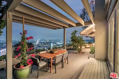1394 Miller Dr, Los Angeles, CA 90069 - Photo 31