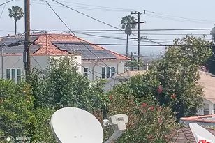 5132 Hillcrest Dr, Los Angeles, CA 90043 - Photo 11