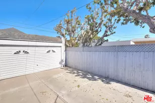5132 Hillcrest Dr, Los Angeles, CA 90043 - Photo 17