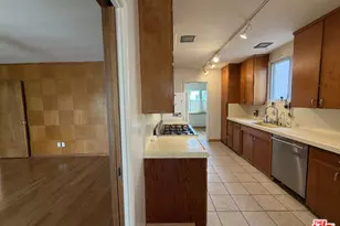 12207 Palms Blvd, Los Angeles, CA 90066 - Photo 19