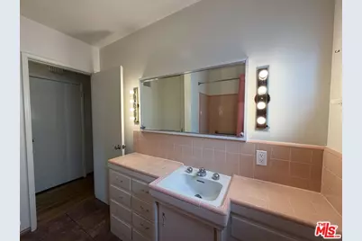 12207 Palms Blvd, Los Angeles, CA 90066 - Photo 33