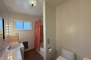 12207 Palms Blvd, Los Angeles, CA 90066 - Photo 27