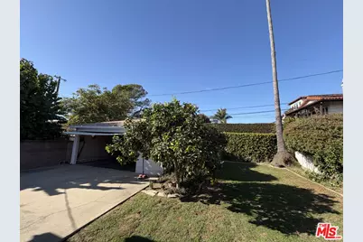 12207 Palms Blvd, Los Angeles, CA 90066 - Photo 9