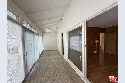 12207 Palms Blvd, Los Angeles, CA 90066 - Photo 23