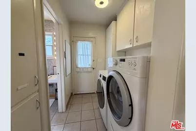 12207 Palms Blvd, Los Angeles, CA 90066 - Photo 19