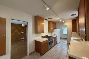 12207 Palms Blvd, Los Angeles, CA 90066 - Photo 13