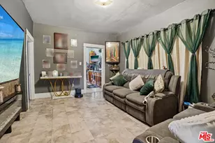 746 E 32nd St, Los Angeles, CA 90011 - Photo 9