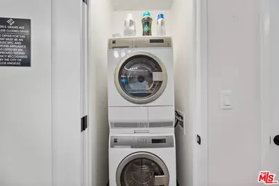 1050 S Grand Ave #1303, Los Angeles, CA 90015 - Photo 17
