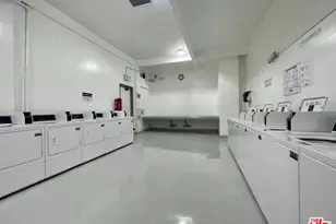 999 N Doheny Dr, West Hollywood, CA 90069 - Photo 19