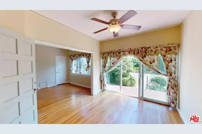 1016 Selby Ave, Los Angeles, CA 90024 - Photo 9