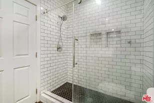 2051 W 78th Pl, Los Angeles, CA 90047 - Photo 25