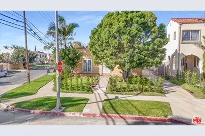 1185 S Tremaine Ave, Los Angeles, CA 90019 - Photo 51
