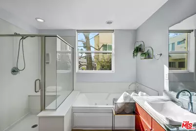 14412 Killion St #205, Sherman Oaks, CA 91401 - Photo 19