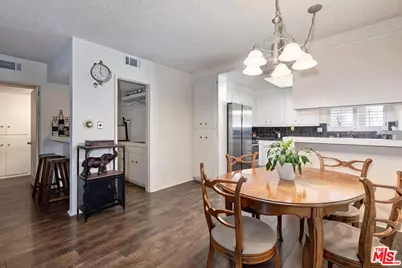 4445 Cartwright Ave #310, Toluca Lake, CA 91602 - Photo 9