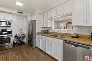 21829 Rodax St, Canoga Park, CA 91304 - Photo 13
