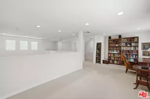 1043 11th St, Santa Monica, CA 90403 - Photo 29