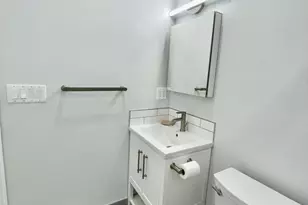 2230 Delaware Ave, Santa Monica, CA 90404 - Photo 51
