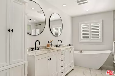 11642 Acama St, Studio City, CA 91604 - Photo 13
