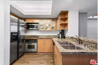 13700 Marina Pointe Dr #1520, Marina del Rey, CA 90292 - Photo 7