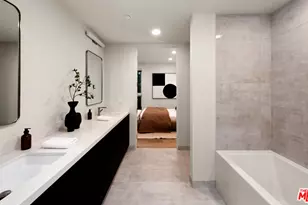 505 S Barrington Ave, Los Angeles, CA 90049 - Photo 19