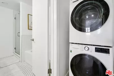 125 Montana Ave #304, Santa Monica, CA 90403 - Photo 19