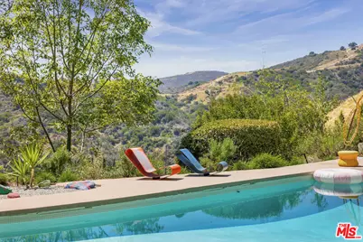 1531 N Tigertail Rd, Los Angeles, CA 90049 - Photo 21