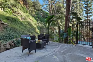 2700 Cahuenga Blvd, Los Angeles, CA 90068 - Photo 17