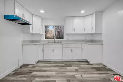 425 N Eastern Ave, Los Angeles, CA 90022 - Photo 13