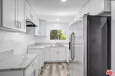 425 N Eastern Ave, Los Angeles, CA 90022 - Photo 29